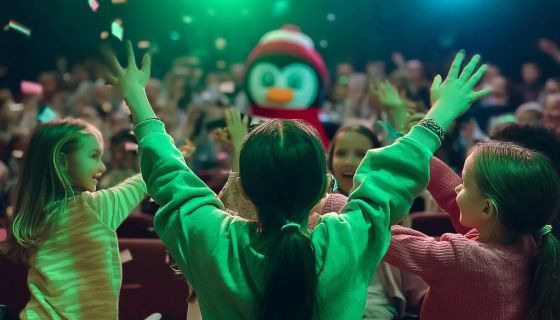 Шоу «Пингвины в поисках Нового года»