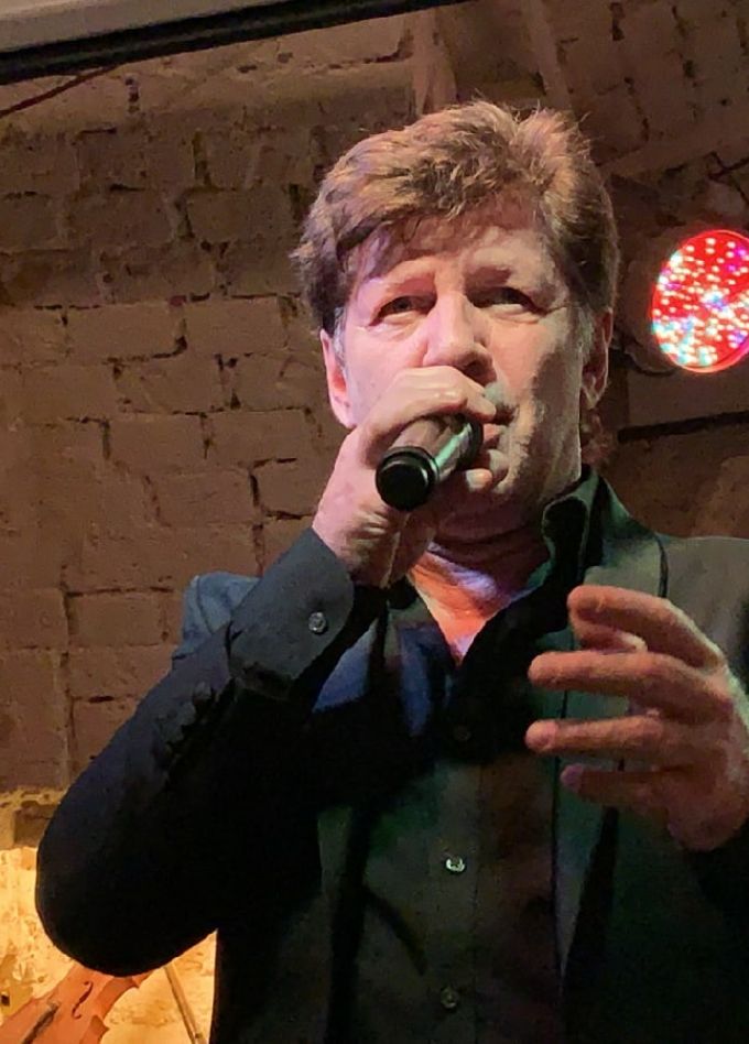 Феликс Царикати и Каприз